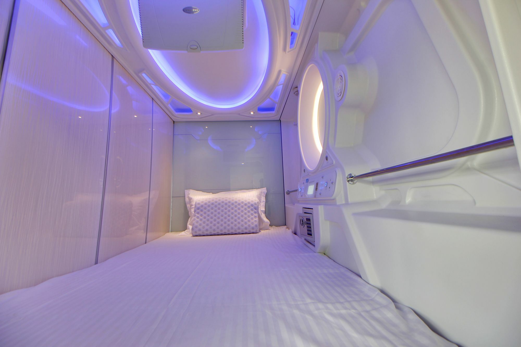 Hotel Astropods Airport, Mumbai. المظهر الخارجي الصورة